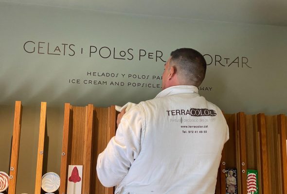 Papers pintats, moquetes, vinils. Terracolor. Girona